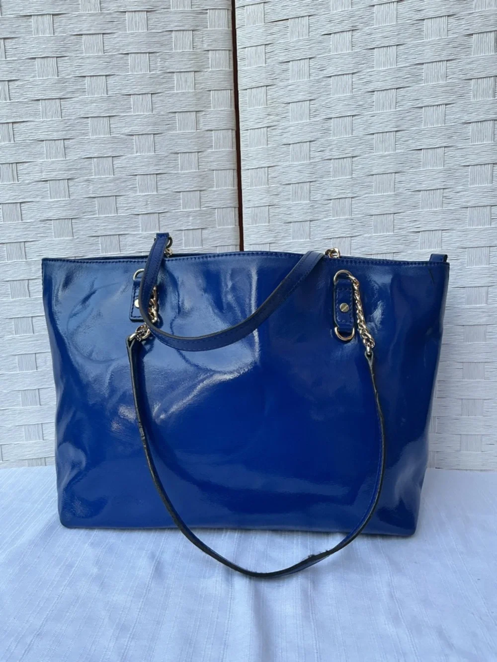 Michael Kors Blue Tote Bag Patent Leather - Picture 3 of 5